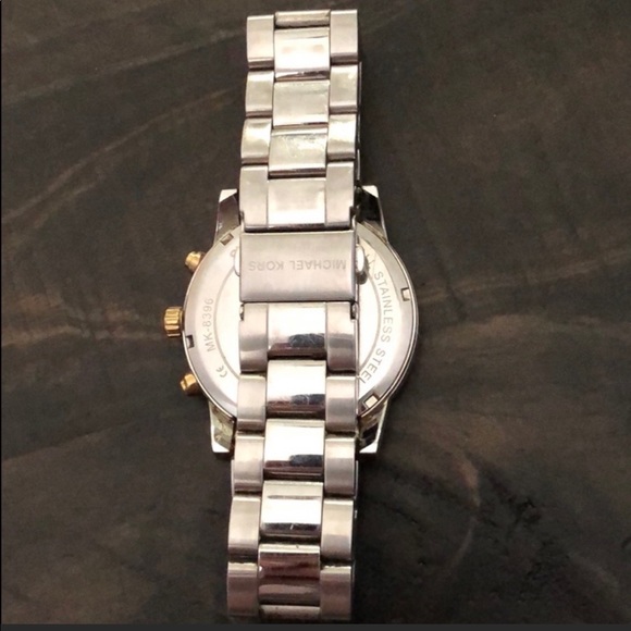 Men’s Michael Kors Watch - Picture 3 of 4